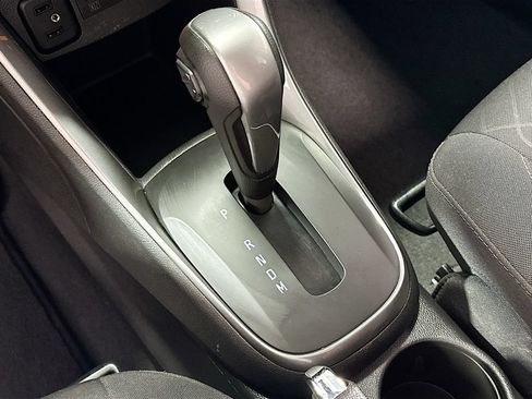Used 2019 Chevrolet Trax LT FWD image 17