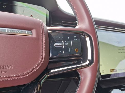 Used 2023 Land Rover Range Rover Sport SE Dynamic image 20