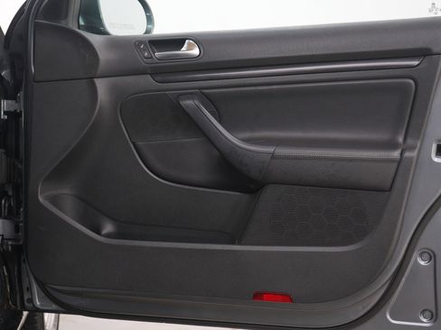 Used 2011 Volkswagen Jetta TDI image 11