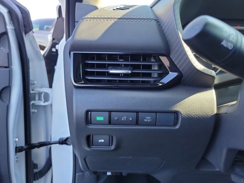 Certified 2022 Nissan Sentra SV w/ All-Weather Package image 20