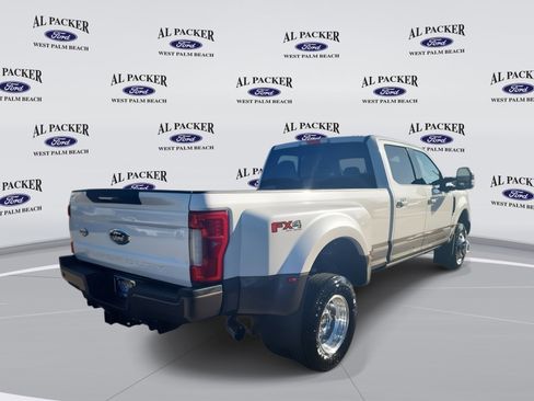 Used 2017 Ford F350 King Ranch w/ King Ranch Ultimate Package image 5