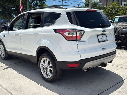 Used 2017 Ford Escape SE w/ SE Leather Comfort Package AWD/4WD image 12