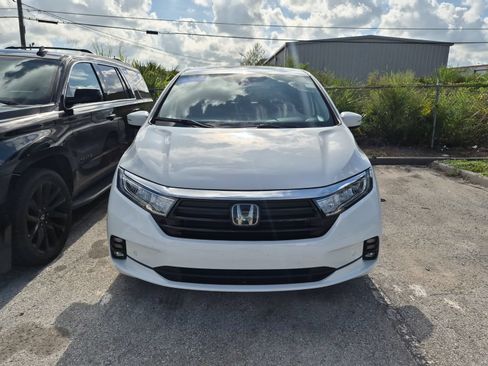Certified 2023 Honda Odyssey Touring image 2