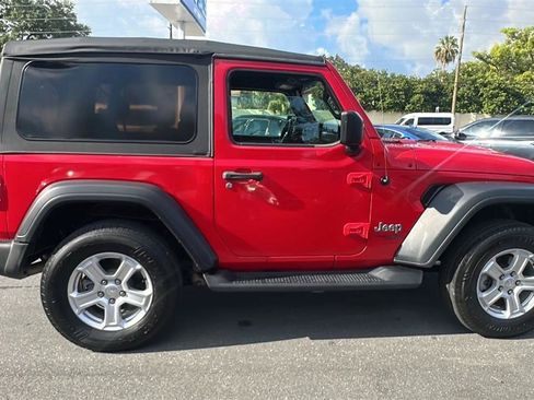 Used 2019 Jeep Wrangler Sport AWD/4WD image 7