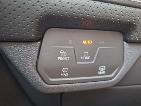 New 2026 Volkswagen Atlas SE image 12