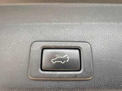 Used 2019 Subaru Ascent Touring AWD/4WD image 31