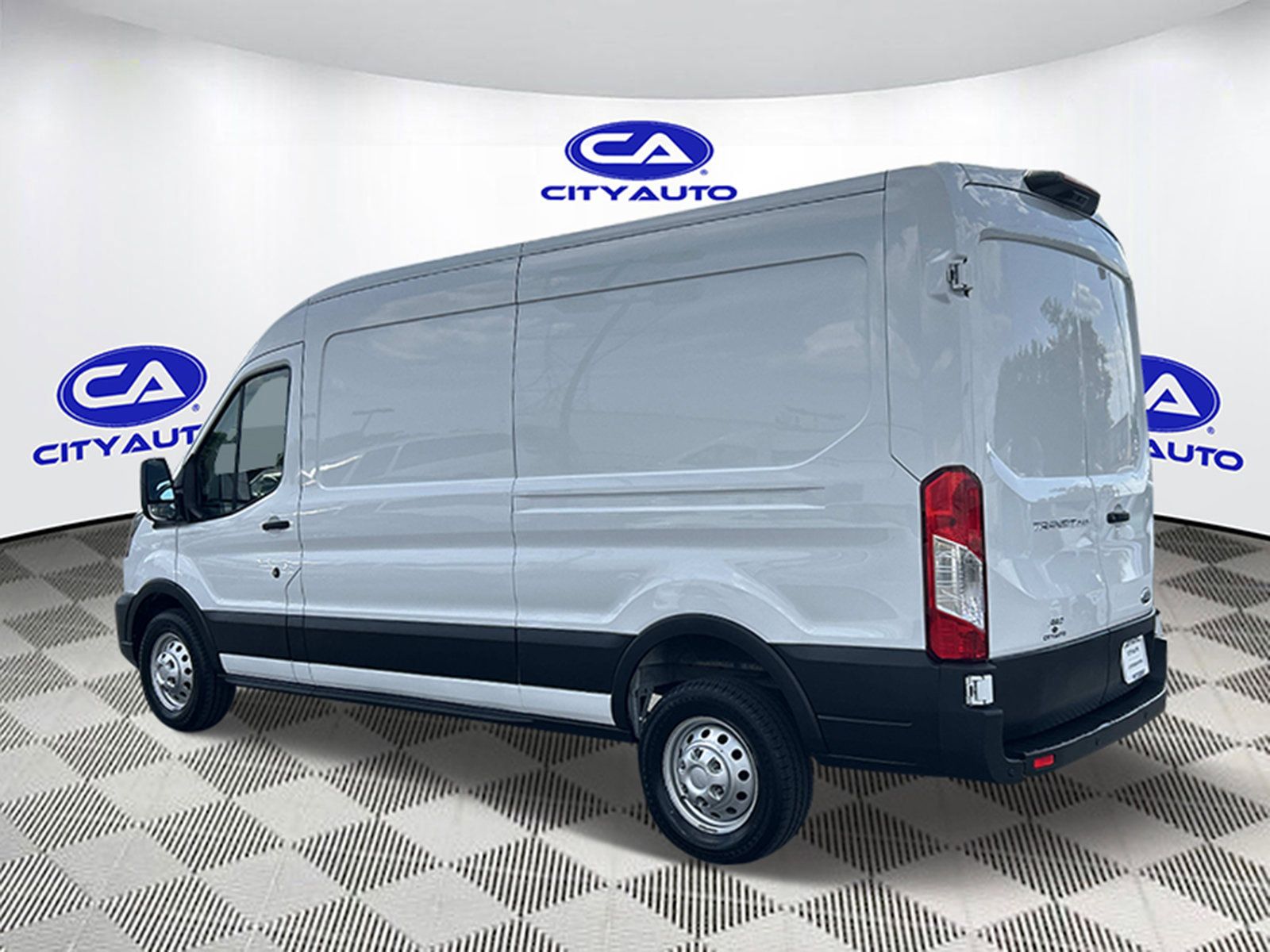Used 2023 Ford Transit 250 Medium Roof AWD w/ Load Area Protection Package image 7