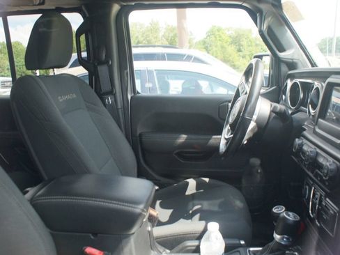 Used 2021 Jeep Wrangler Unlimited Sahara AWD/4WD image 2