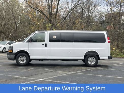Used 2025 Chevrolet Express 3500 LT w/ LT Preferred Equipment Group image 6