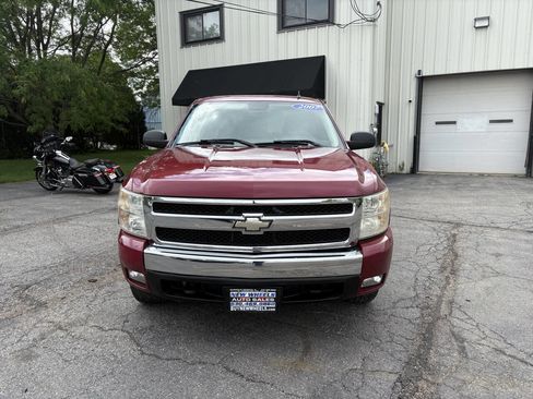 Used 2007 Chevrolet Silverado 1500 LT w/ 1LT Convenience Package AWD/4WD image 6