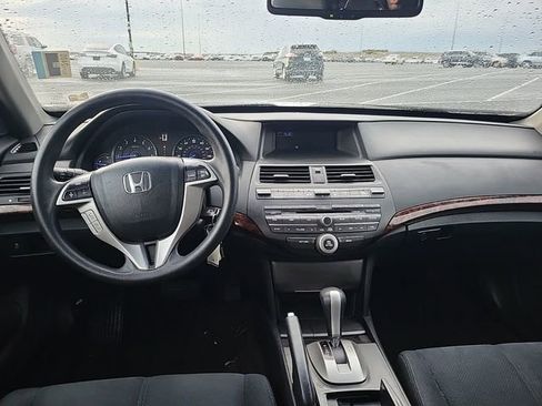 Used 2012 Honda Crosstour EX image 7