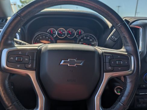 Used 2021 Chevrolet Silverado 1500 LT Trail Boss w/ Bed Protection Package AWD/4WD image 27