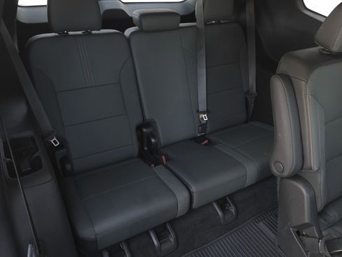 Used 2024 GMC Acadia AT4 w/ LPO, Floor Liner Package image 36