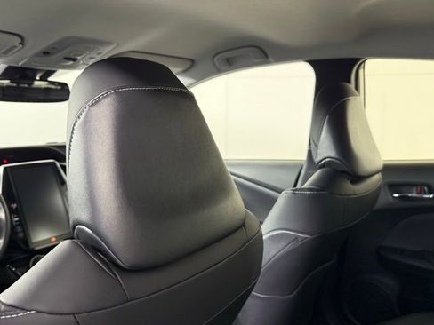 Used 2021 Toyota Prius Prime Limited image 23