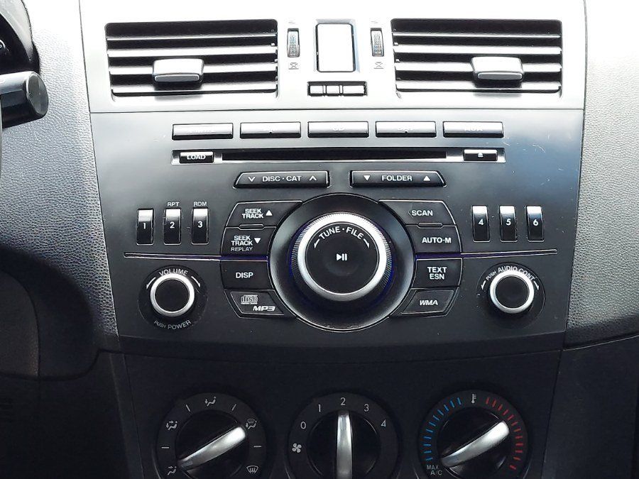 Used 2012 MAZDA MAZDA3 i Touring FWD image 13
