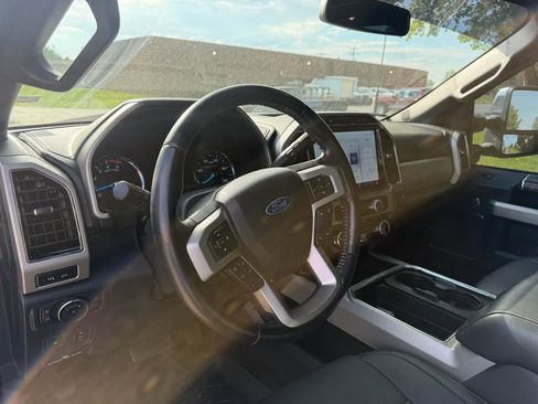 Used 2022 Ford F350 Lariat w/ Lariat Ultimate Package AWD/4WD image 6