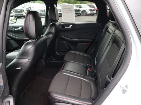 Used 2025 Ford Escape ST-Line Select AWD/4WD image 12