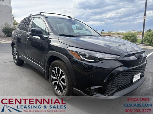 Used 2025 Toyota Corolla Cross AWD Hybrid w/ Moonroof Package image 1