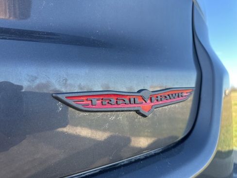 Used 2024 Jeep Compass Trailhawk w/ Trailhawk Convenience Group image 5