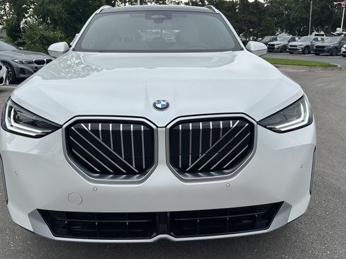 Used 2025 BMW X3 xDrive30i w/ Convenience Package AWD/4WD image 3