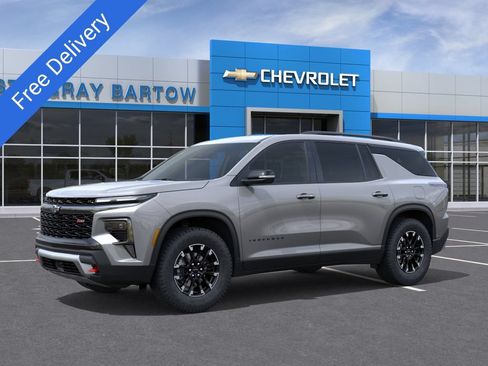New 2026 Chevrolet Traverse Z71 w/ Driver Confidence Package AWD/4WD image 2