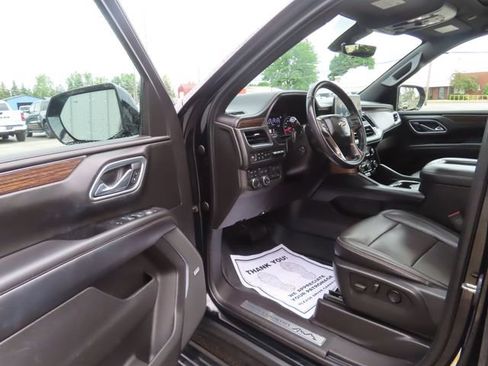 Used 2021 Chevrolet Suburban High Country w/ Premium Package AWD/4WD image 18