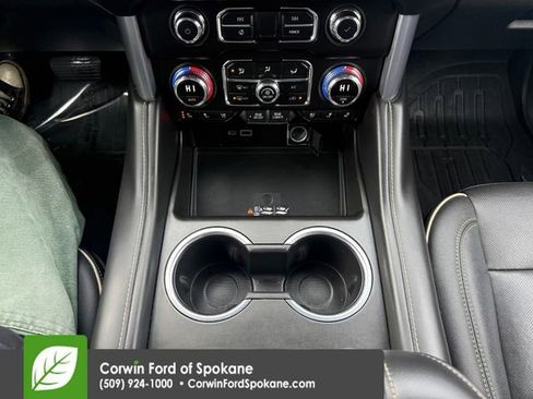 Used 2022 GMC Yukon SLT w/ SLT Luxury Package image 33