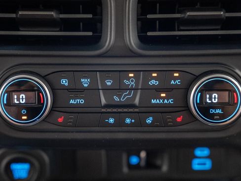 Used 2022 Ford Maverick Lariat w/ Lariat Luxury Package AWD/4WD image 30