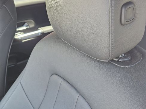 Certified 2025 Mercedes-Benz GLB 250 4MATIC image 7