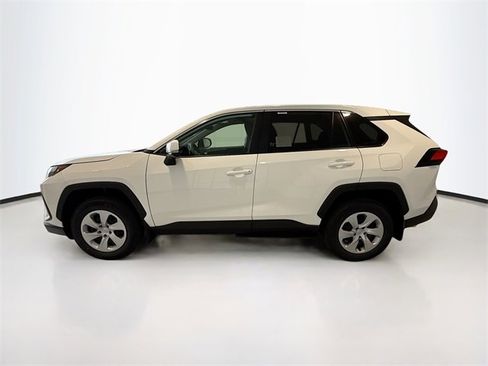 New 2025 Toyota RAV4 LE image 4