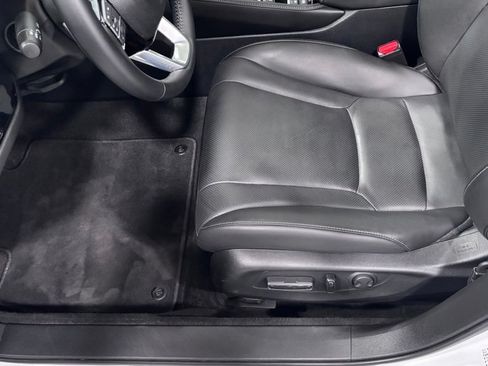 Used 2023 Honda Accord Touring image 11