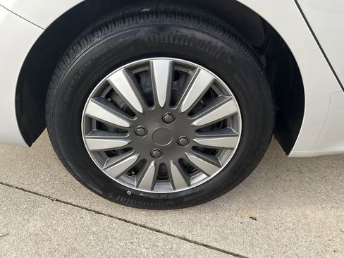 Used 2018 Kia Rio LX image 11