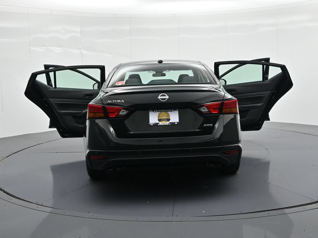 Used 2025 Nissan Altima 2.5 SV AWD/4WD image 26