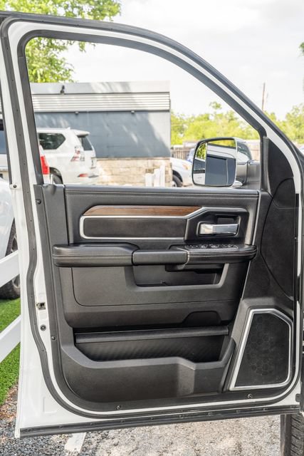 Used 2022 RAM 2500 Laramie AWD/4WD image 17