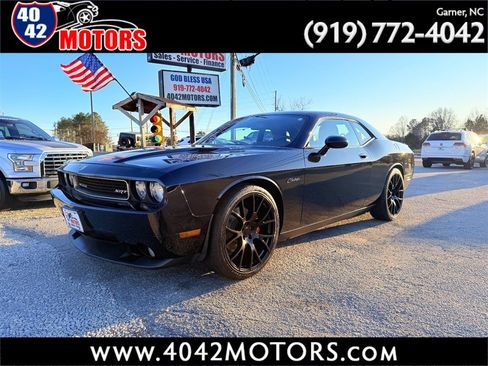 Used 2010 Dodge Challenger SRT8 w/ SRT Option Group II image 1
