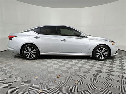 Used 2020 Nissan Altima 2.5 SL image 9