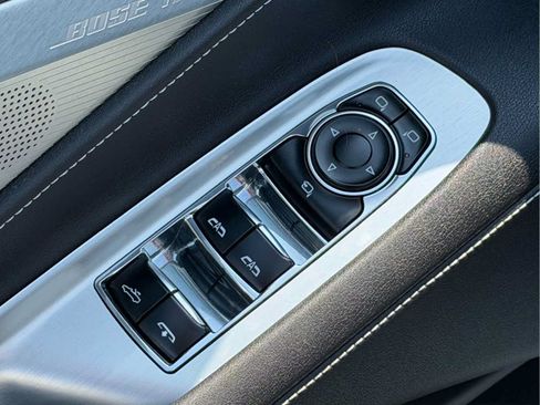 Used 2023 Chevrolet Corvette Stingray Preferred Conv w/ Z51 Performance Package RWD image 10