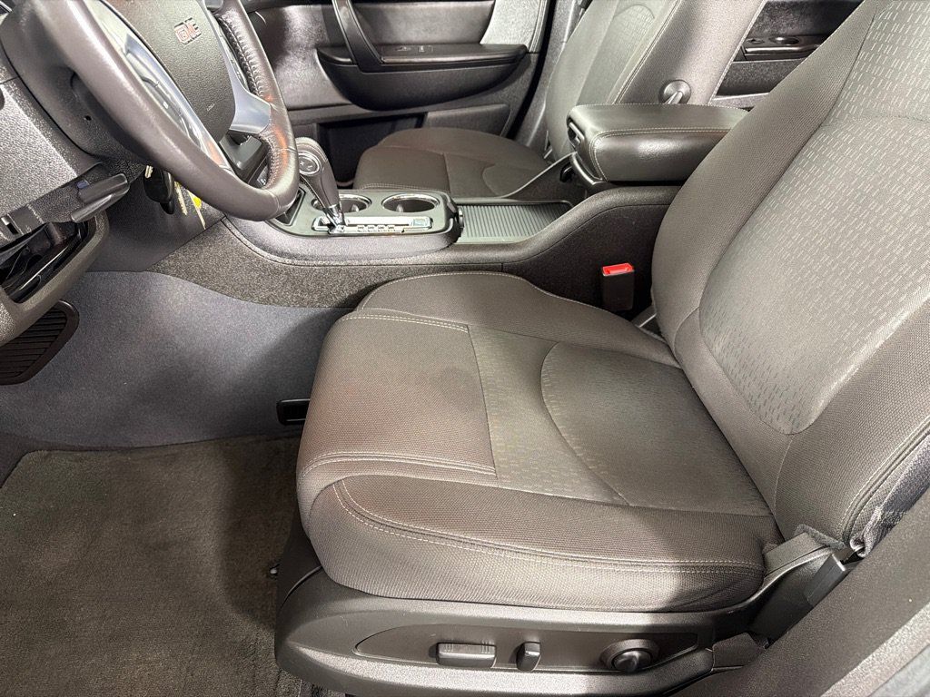 Used 2015 GMC Acadia SLE FWD image 12