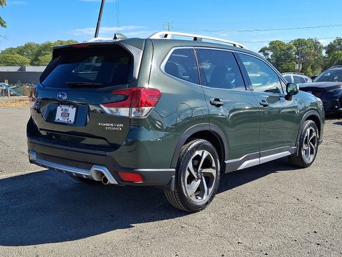 Used 2023 Subaru Forester Touring image 6