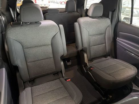 New 2026 Chevrolet Traverse LT w/ Sun and Wheel Package image 18