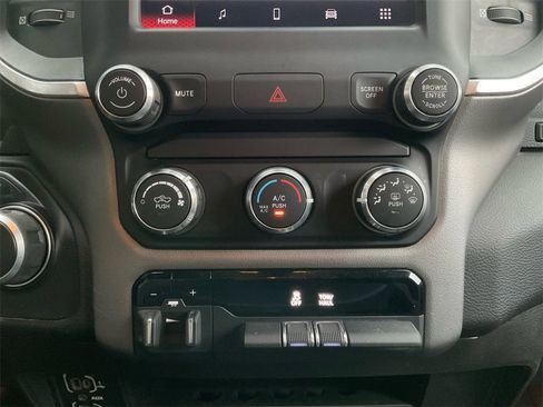 Used 2024 RAM 2500 Big Horn image 23