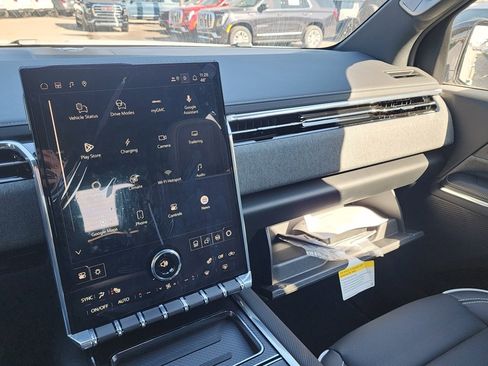 New 2026 GMC Sierra EV Elevation image 36