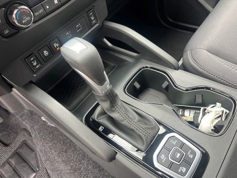 New 2026 Nissan Frontier SV w/ SV Convenience Package image 23