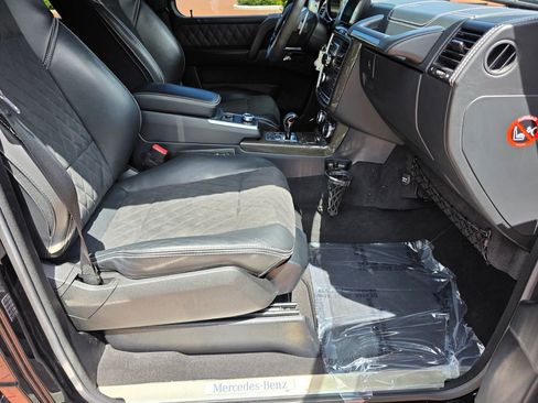 Used 2018 Mercedes-Benz G 550 Squared image 32