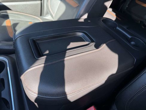 Used 2019 GMC Sierra 1500 AT4 w/ Off Road Performance Package image 47