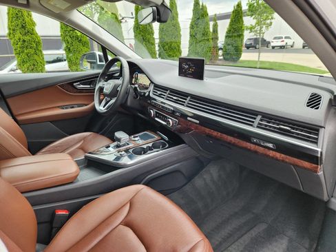Used 2018 Audi Q7 3.0T Prestige AWD/4WD image 7