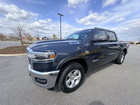 New 2026 RAM 1500 4x4 Crew Cab image 10