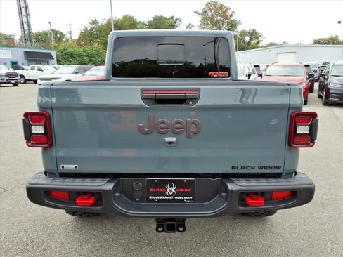 New 2025 Jeep Gladiator Rubicon w/ Convenience Group image 5