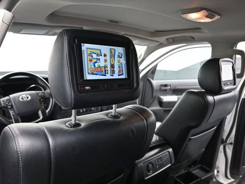 Used 2018 Toyota Sequoia TRD Sport image 18