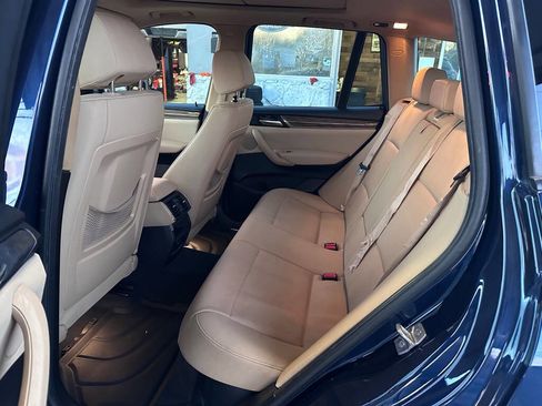 Used 2017 BMW X3 sDrive28i image 16
